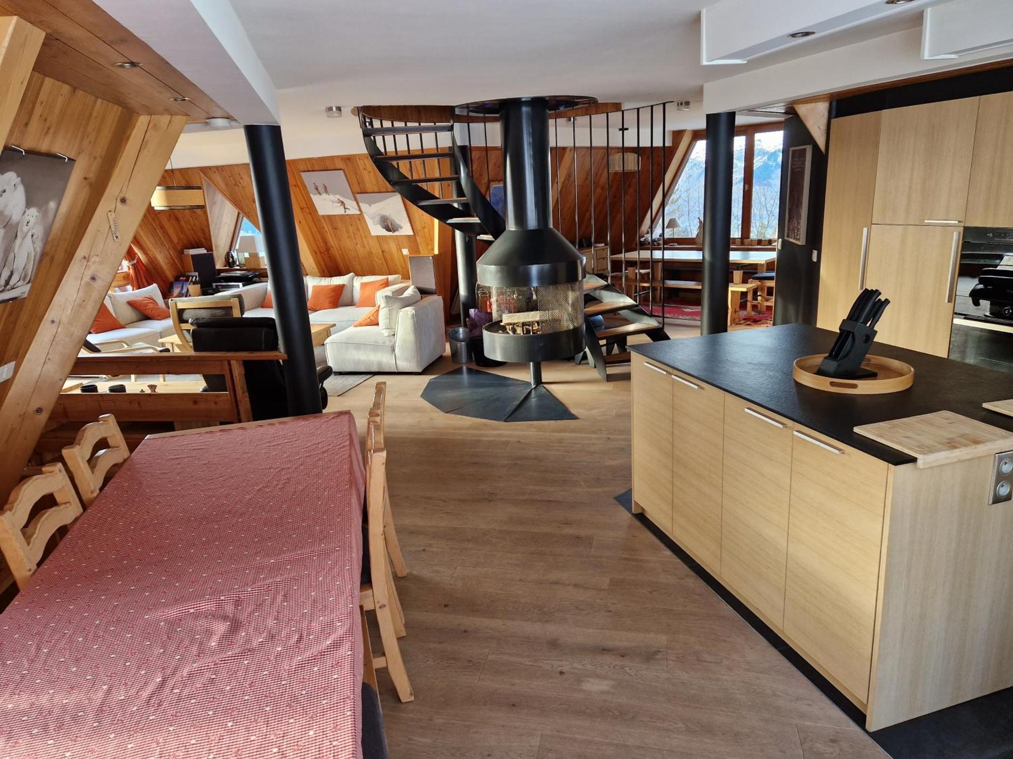 Le Chalet Pointu De Capucine Bourg-Saint-Maurice Bagian luar foto